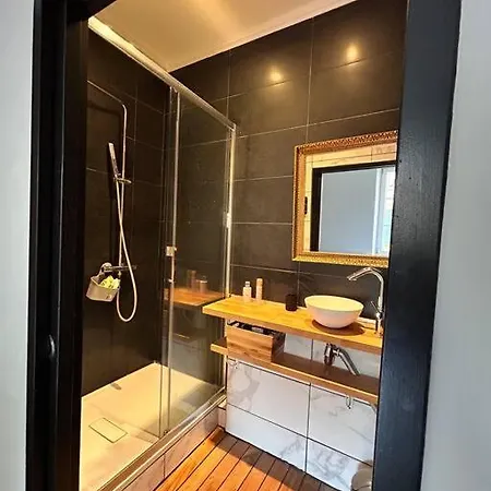 Cosy Centre אז'אקסיו