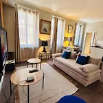 Cosy Centre Apartamento *